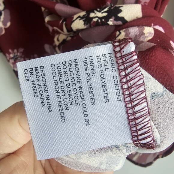 Pokkori Burgundy Floral Print Nursing Blouse Maternity Size MEDIUM Lightweight - Picture 5 of 10